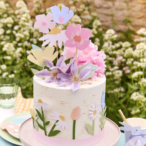 Meri Meri Flower Cake Wrap & Toppers - 7 Piece Set
