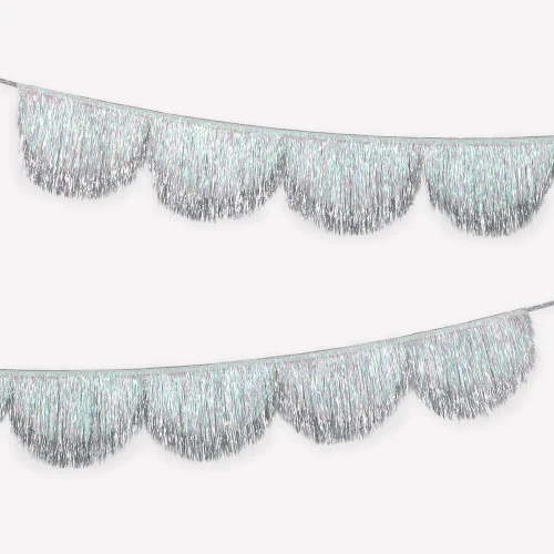 Meri Meri Silver Iridescent Tinsel Scallop Garland