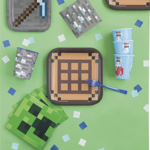 Minecraft balloon decor