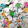 100 PCS Cartoon Color Kitten Shape Buttons Children Sweaters Decorated Wooden Buttons, Random Color Delivery, Size:20 x 15mm