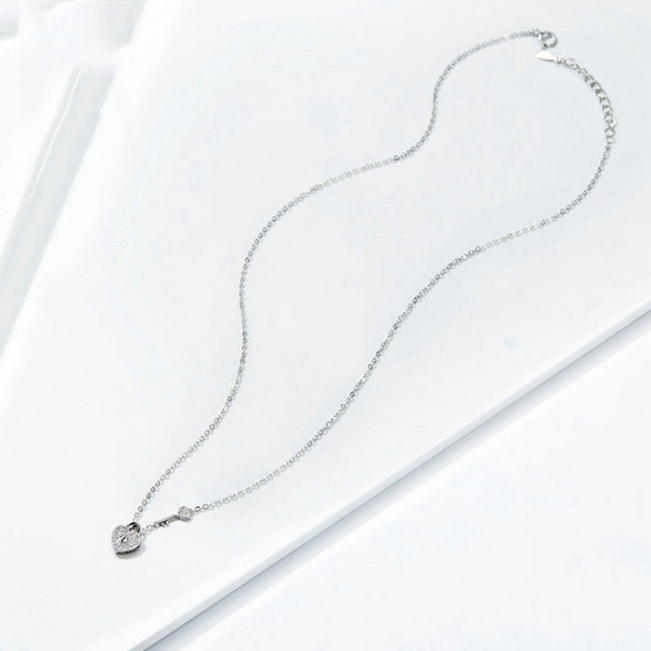 S925 Sterling Silver Platinum Plated Heart Lock Necklace Girls White Inlaid Zircon Key Jewelry