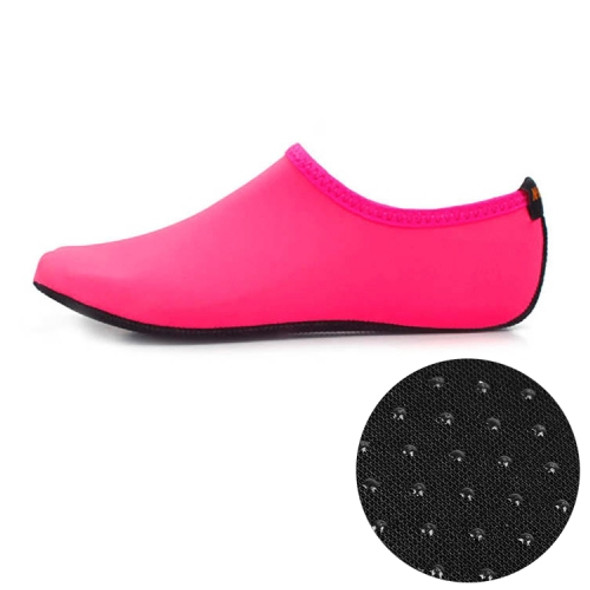 Non-slip Plastic Grain Texture Thick Cloth Sole Solid Color Diving Shoes and Socks, One Pair, Size:M (Rose Red)
