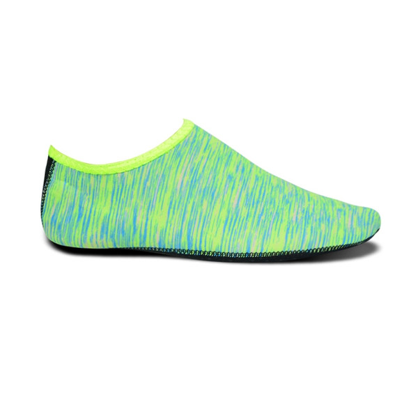 Non-slip Plastic Grain Texture Thick Cloth Sole Printing Diving Shoes and Socks, One Pair, Size:S (Green Lines)