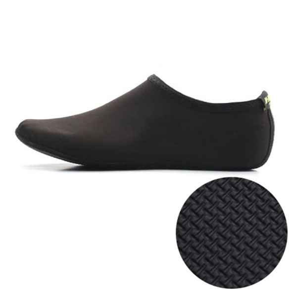 3mm Non-slip Rubber Embossing Texture Sole Solid Color Diving Shoes and Socks, One Pair, Size:M (Black)