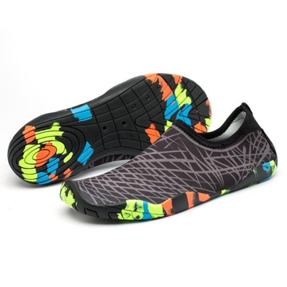 Printed Pattern Non-slip Rubber Thick Bottom Beach Shoes Swimming Shoes Diving Socks for Men, A Pair, Size:39(Jungle Gray)