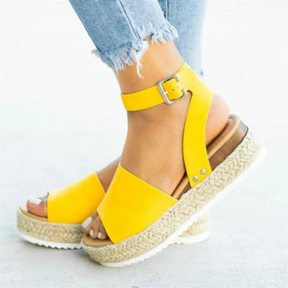 One-button Buckle Platform Women Sandals, Size:41(Yellow)