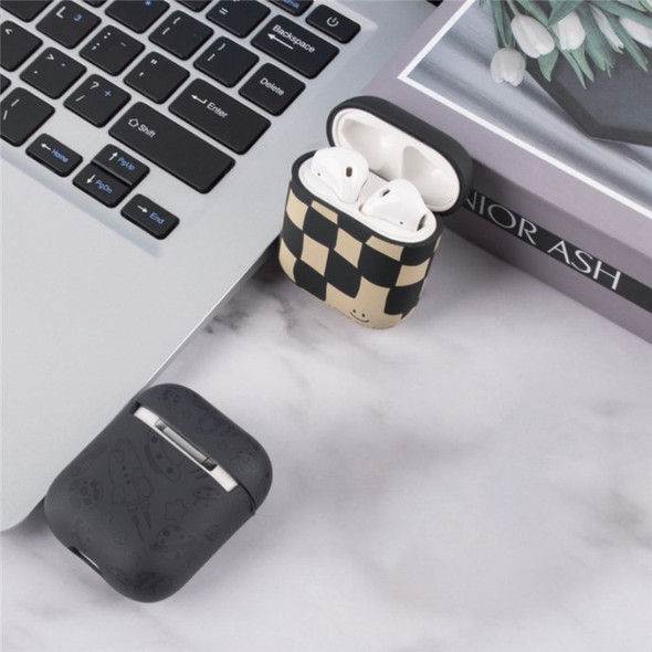 For Apple AirPods with Wireless Charging Case (2019) / AirPods with Charging Case (2019) / (2016) TPU Earphone Charging Case Water Transfer Printing Protective Cover - Black Astronaut