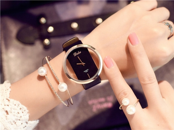 Women Hollow Belt Casual Quartz Watch(Black)