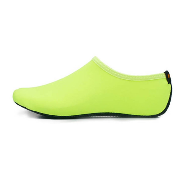 3mm Non-slip Rubber Embossing Texture Sole Solid Color Diving Shoes and Socks, One Pair, Size:XXXL(Fluorescent Green)