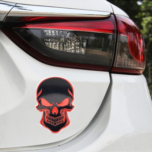 Universal Car Skull Shape Metal Decorative Sticker (Black Red)