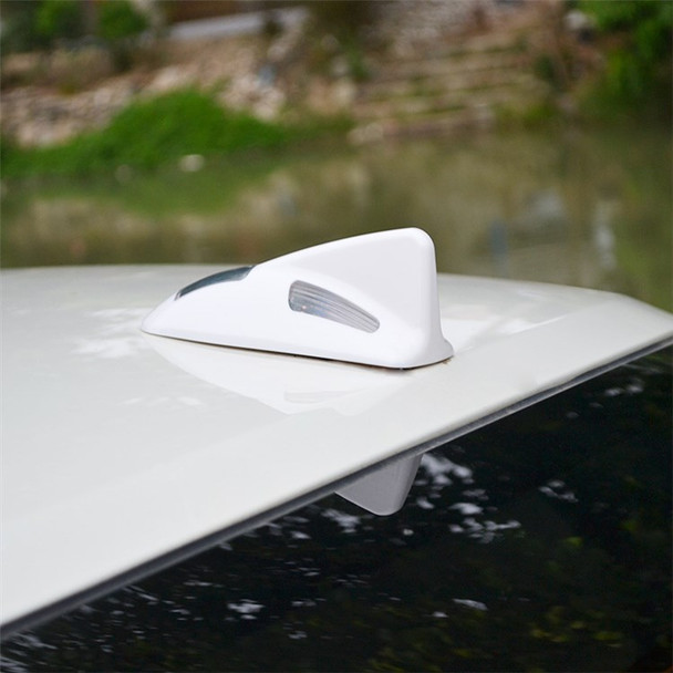 TRASAN D03 Solar Car Roof Shark Fin Antenna Flashing LED Warning Light Vehicle Decorative Lamp - Grey