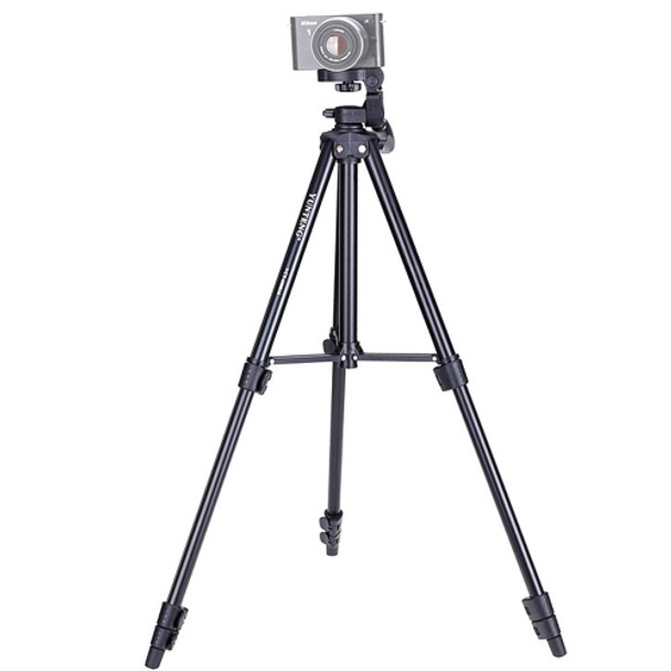 YUNTENG VCT-680RM 4-Section Folding Legs Aluminum Alloy Tripod Mount with Three-Dimensional Tripod Head for DSLR & Digital Camera, Adjustable Height: 46-138cm (Black)