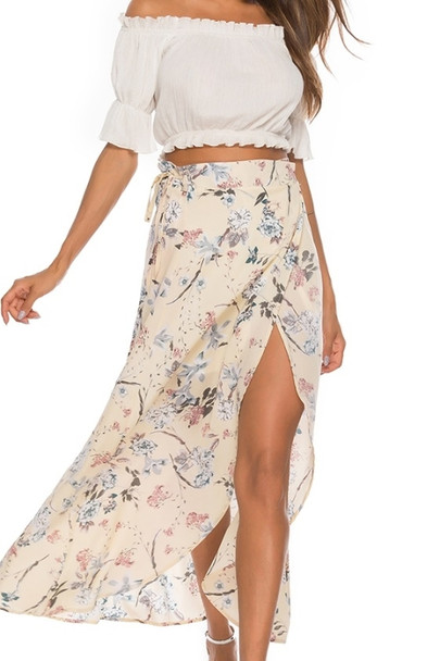 Irregular Waist Short Skirt (Color:White Size:S)