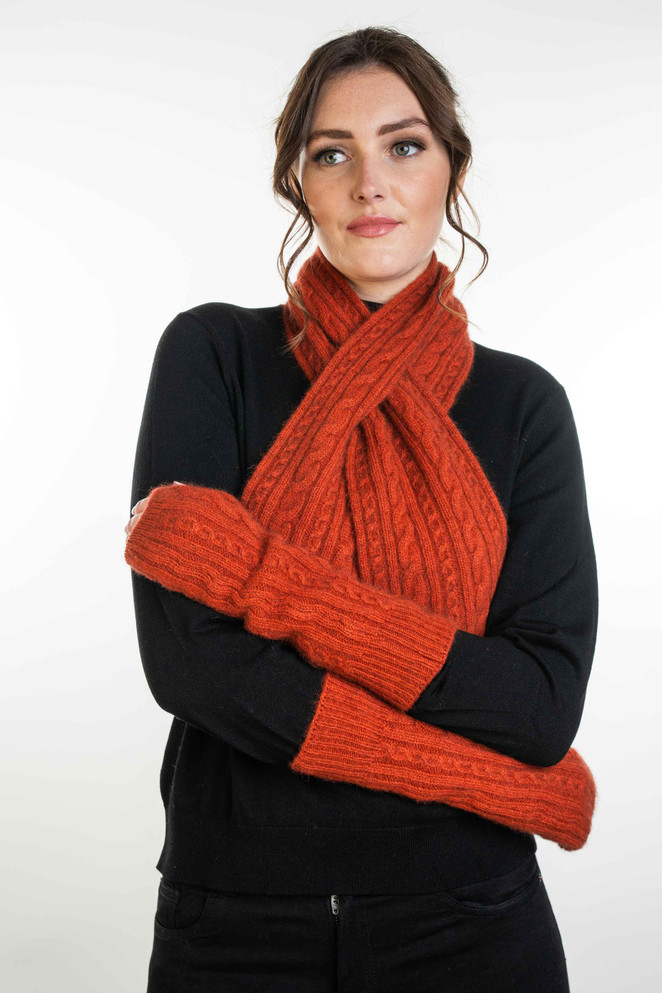Cable Possum Merino Wool Glovelets KORU