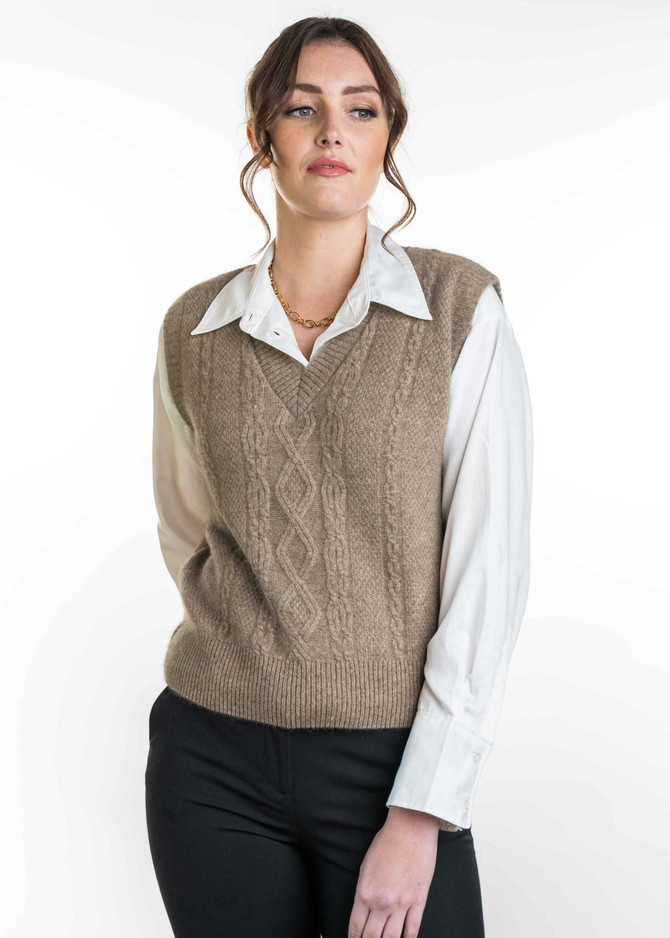 Cable Possum Merino Vest KORU