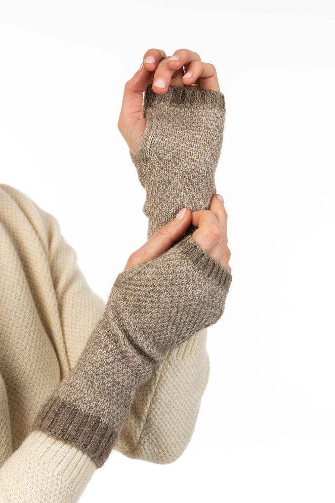 Moss Stitch Possum Merino Silk Plated Glovelet BRUSHTAIL