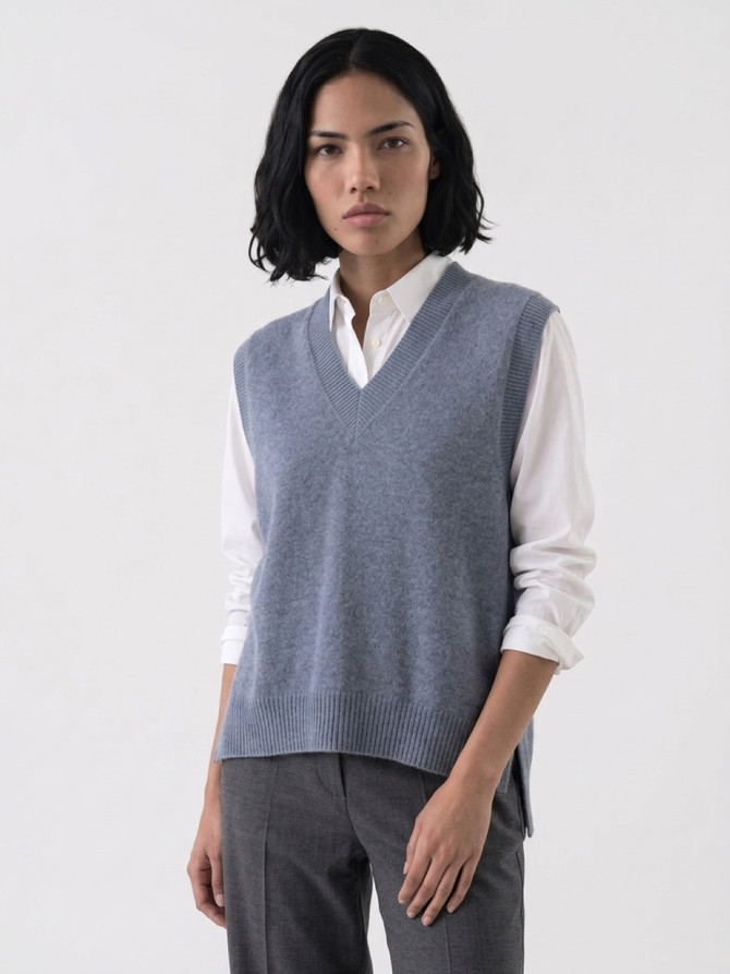 Relaxed Women's Vee Neck Vest NATIVE WORLD