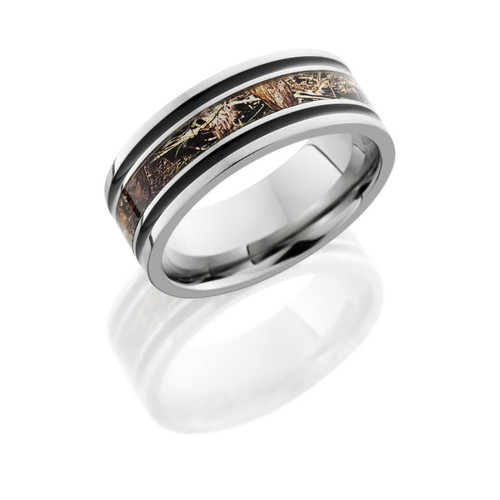 8mm Flat Titanium Band with 3mm camo inlay and Two 1mm Antique inlays 8mm Flat Titanium Band with 3mm camo inlay and Two 1mm Antique inlays