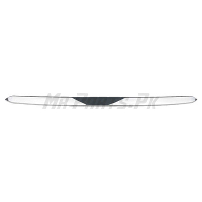 Toyota Hilux 2015 - 2020 Revo / Rocco Bonnet Moulding Chrome | MrParts.Pk