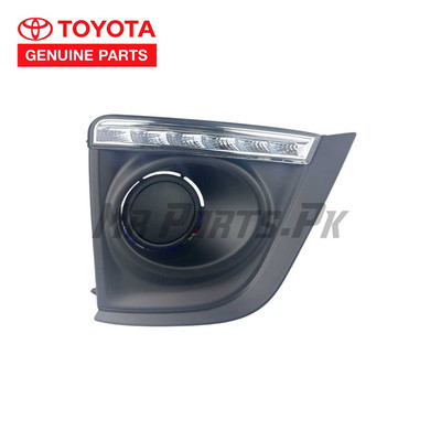 Toyota Corolla 2015 - 2017 Toyota Genuine Performance Fog Light Cover | MrParts.Pk