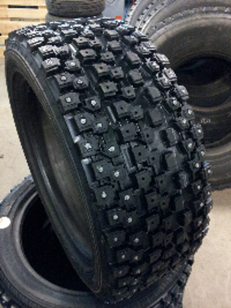 Black Rocket Winter Rally Tire Br 120 225 40r18 Rm Autosports