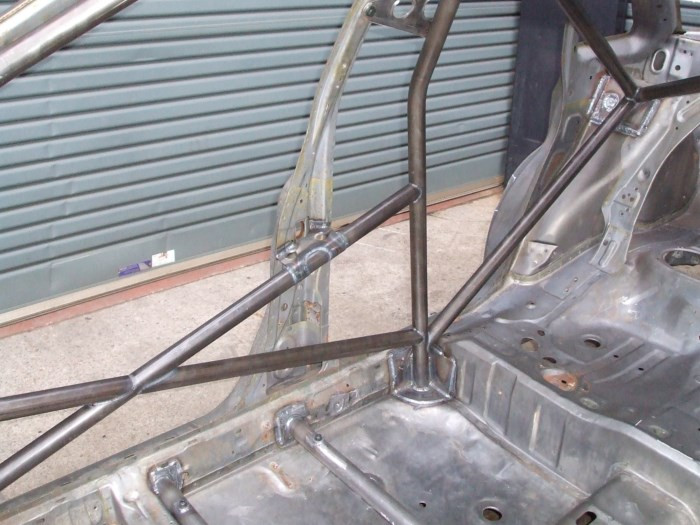 Custom Cages Subaru Legacy (Factory Style) - Multipoint  [T45]