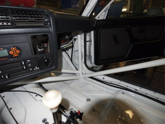 Custom Cages BMW E30 Factory Style - Multipoint  [T45]