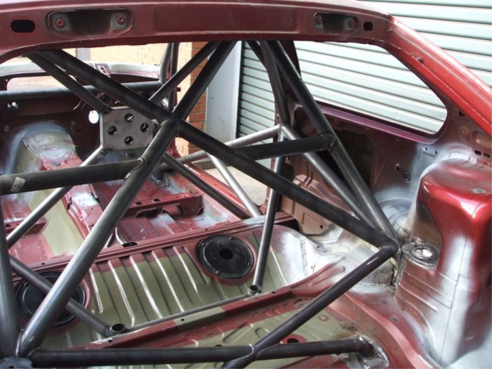 Custom Cages BMW E46 Compact International Multipoint T45 Roll Cage Kit
