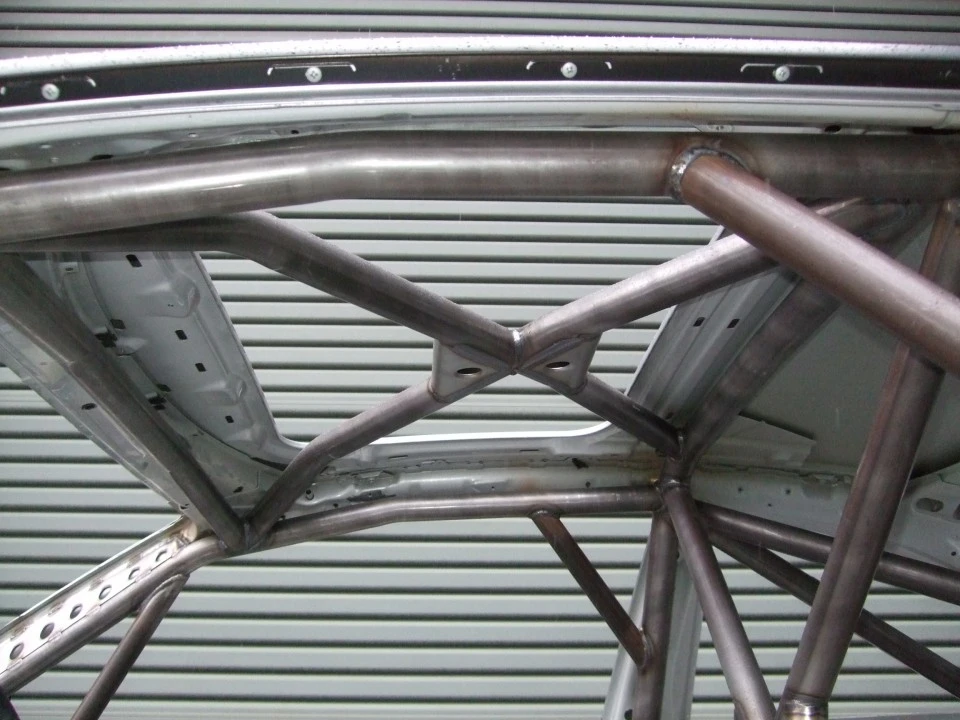 Custom Cages BMW E46 2DR Step 2 International Multipoint T45 Roll Cage Kit