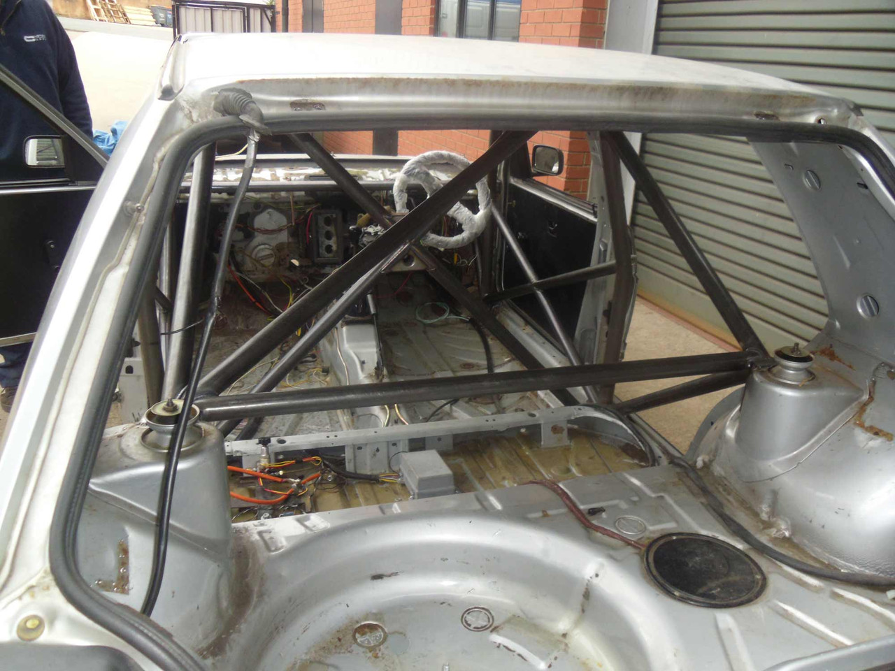 Custom Cages Volkswagen Golf Mk2 Multipoint T45 Roll Cage Kit