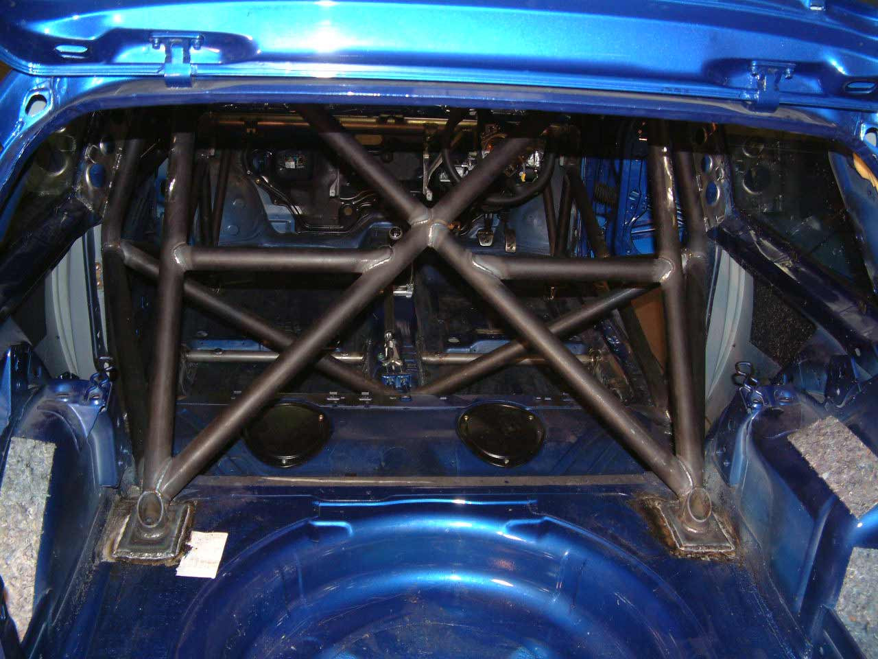 Custom Cages Volkswagen Golf Mk4 R32 - Multipoint [T45]