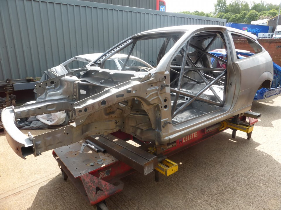 Custom Cages Ford Focus Mk1 >2005 - Multipoint  [T45]