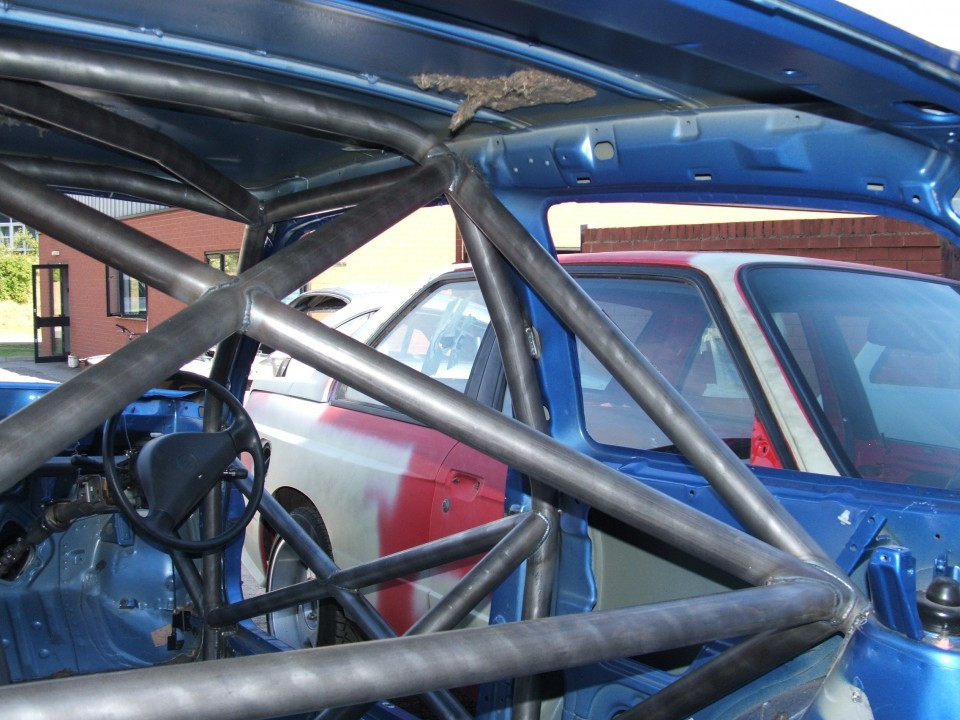 Custom Cages Nissan Sunny - Multipoint  [T45] 