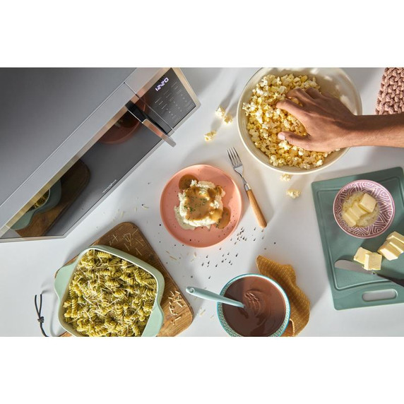 Whirlpool® 0.9 cu. ft. Stainless Steel Countertop Microwave With Steam Clean - 900 watt WMCS3019RS