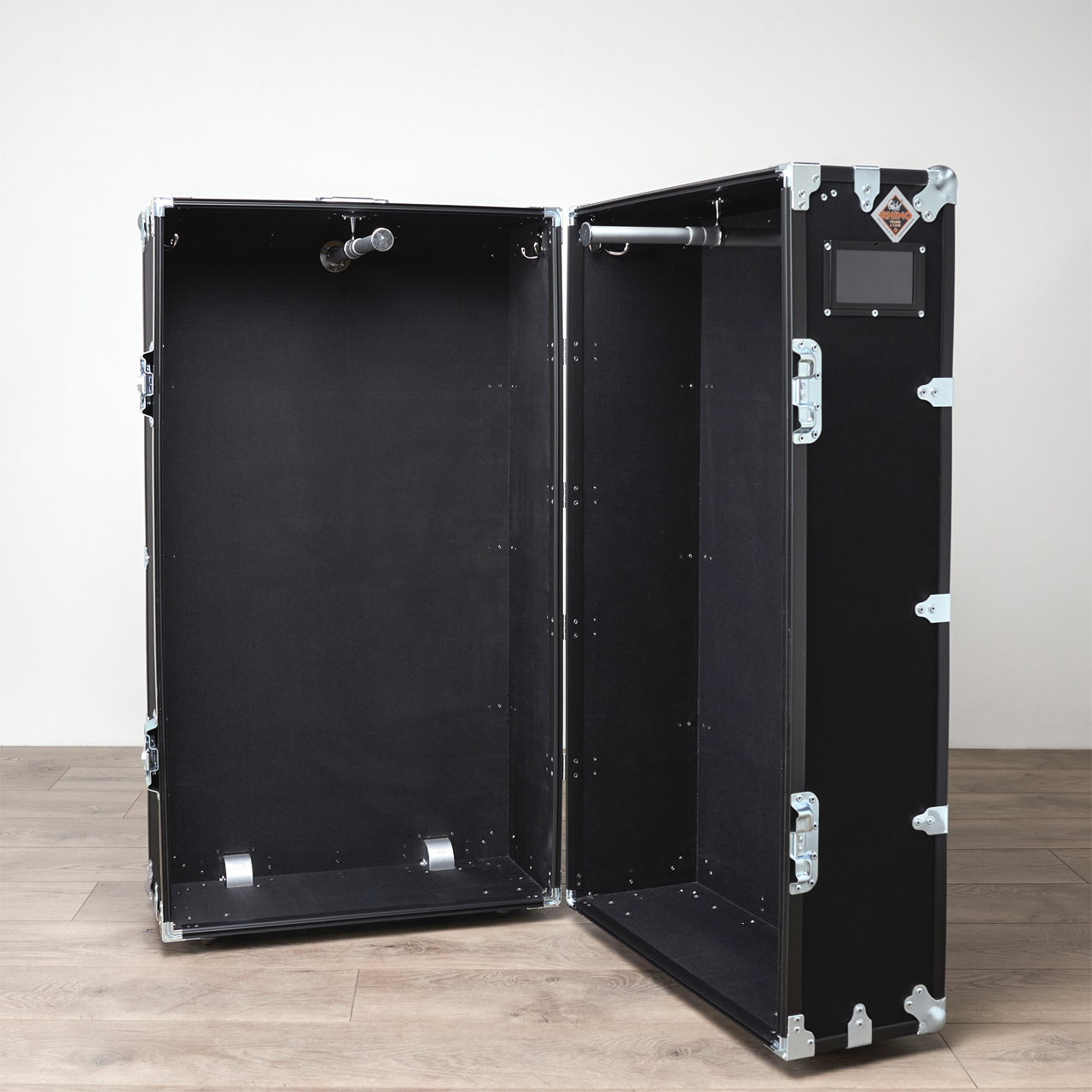 Travel Trunks - Large Travel Wardrobe Trunks - Rhino Trunk and