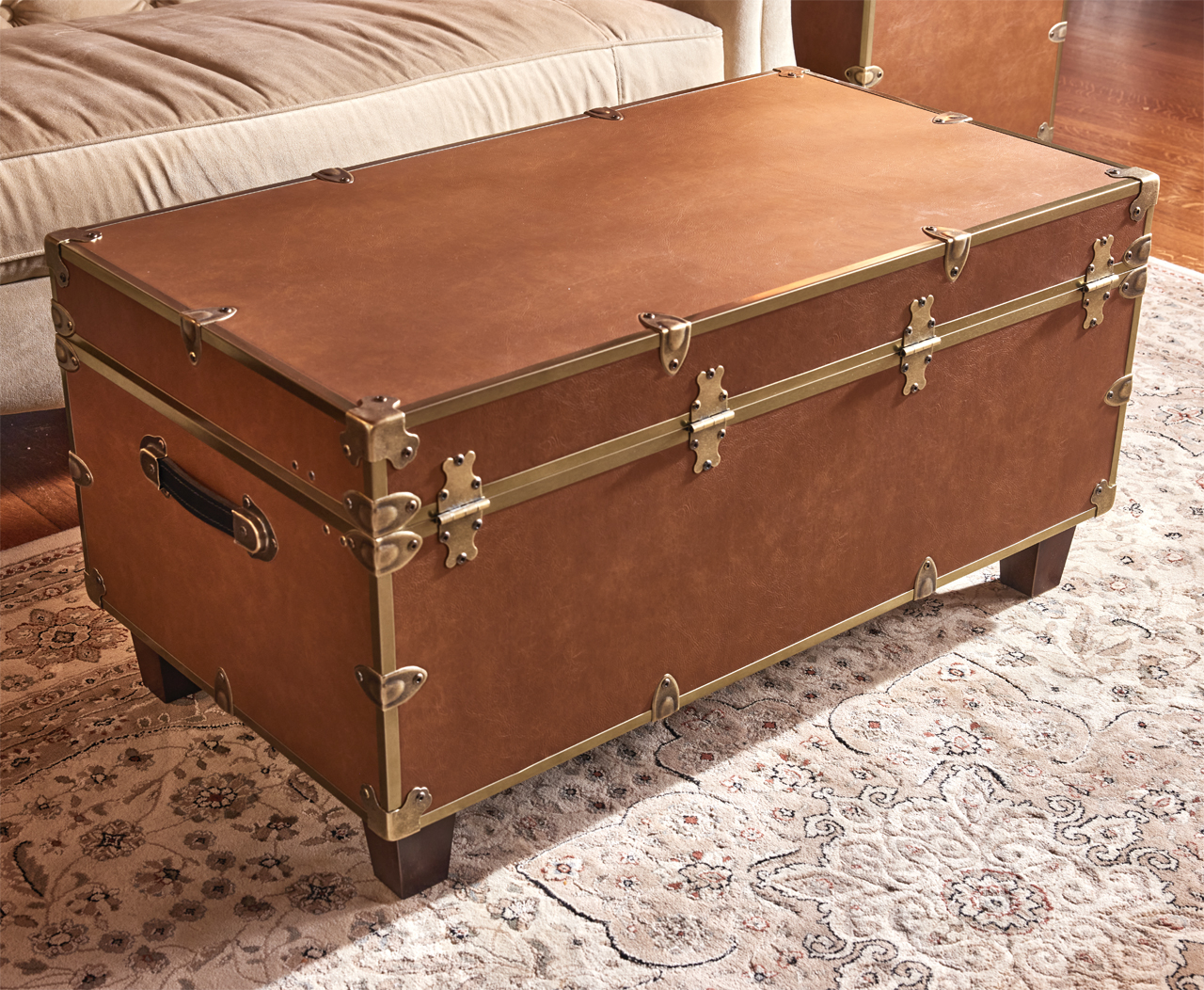 Steamer Trunk Table/On Display/Quickship