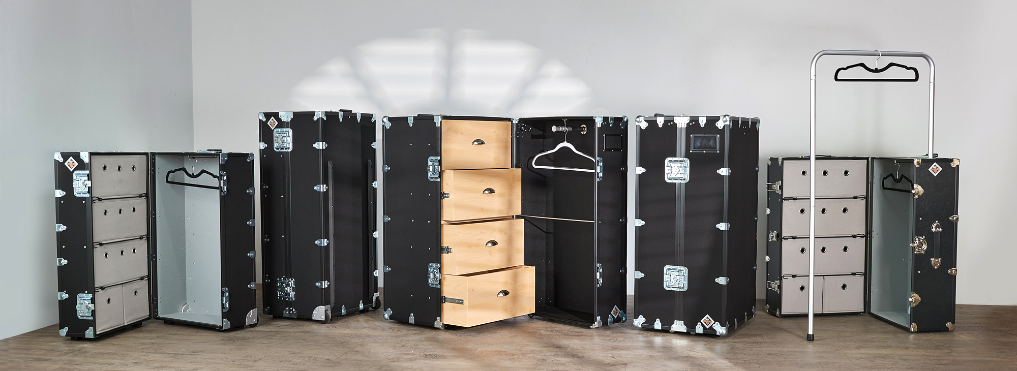 modern travel wardrobe trunk