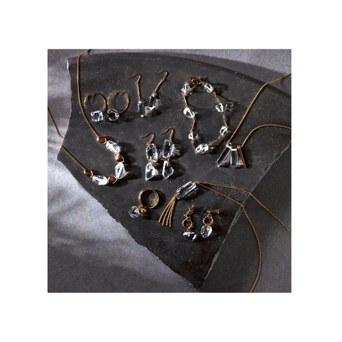 Pieces made from mineral moulds