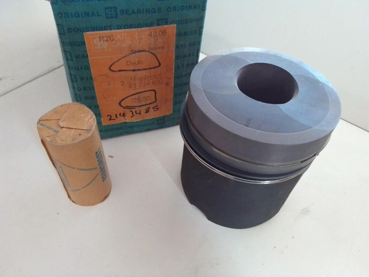 Piston (without rings) fits Deutz Tam F4 F5 F6 F8 F10 F12 125mm