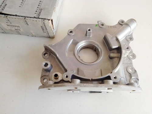 Oil Pump fits Peugeot Citroen HDi 1001A7 9640722680 Genuine View Front