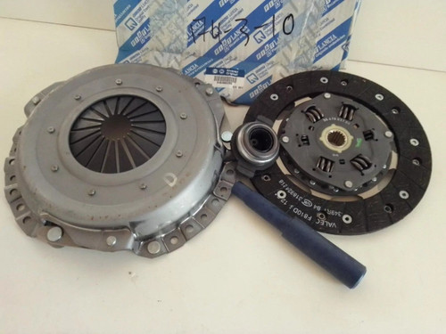 Clutch Kit fits Fiat Scudo Citroen Dispatch Peugeot Expert 215mm 9464866280 View Front