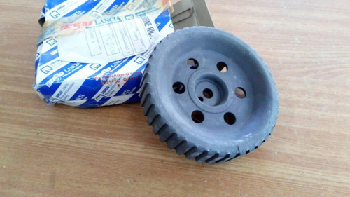 Camshaft Sprocket Gear fits Lancia Delta 1.3 1300 5955750 Genuine View Front
