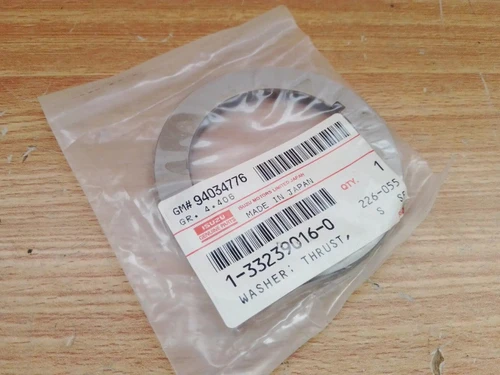 Gearbox Thrust Washer fits Isuzu Bus Truck 1332390160 Genuine View Front
