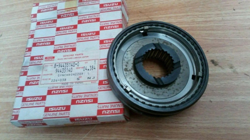 Synchronizer fits Isuzu Pickup TF WFR Chevrolet LUV Opel Campo Frontera A 8944351400 View Front
