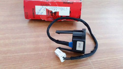Immobilizer Ignition Switch Antenna fits Alfa Romeo 145 146 60613009 Genuine View Front
