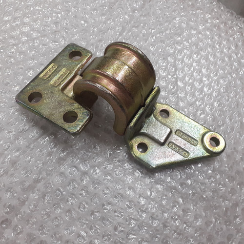 Door Hinge Upper Right fits Iveco Eurocargo Eurotech Eurostar Stralis Eurotrakker Trakker 500301541 Genuine
