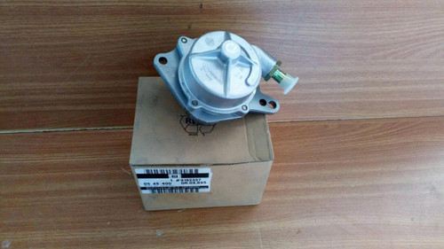 Brake Vacuum Pump fits Opel Vauxhall Omega B U25TD 9192357 Genuine View Front