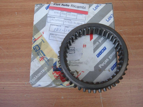 Gearbox Sleeve fits Fiat Lancia Alfa Romeo 145 146 156 GTV Spider 46549180 View Front