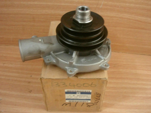 Water Pump fits Opel Rekord E Senator A Diesel 90009921 Genuine View Front