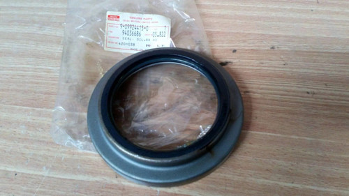 Rear Axle Hub Inner Oil Seal fits Isuzu Truck Bus 9099244150 Genuine View Front